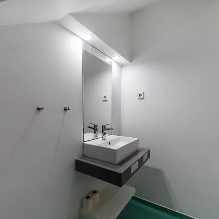 Guest house Besmart Suites With Private Wc By Home Sweet Home Aveiro Aveiro