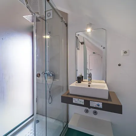 Besmart Suites With Private Wc By Home Sweet Home Aveiro Aveiro