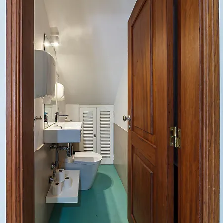 Besmart With Private Wc By Sweet Aveiro