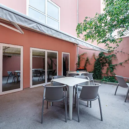 Besmart Suites With Private Wc By Home Sweet Home Aveiro Guest house Aveiro